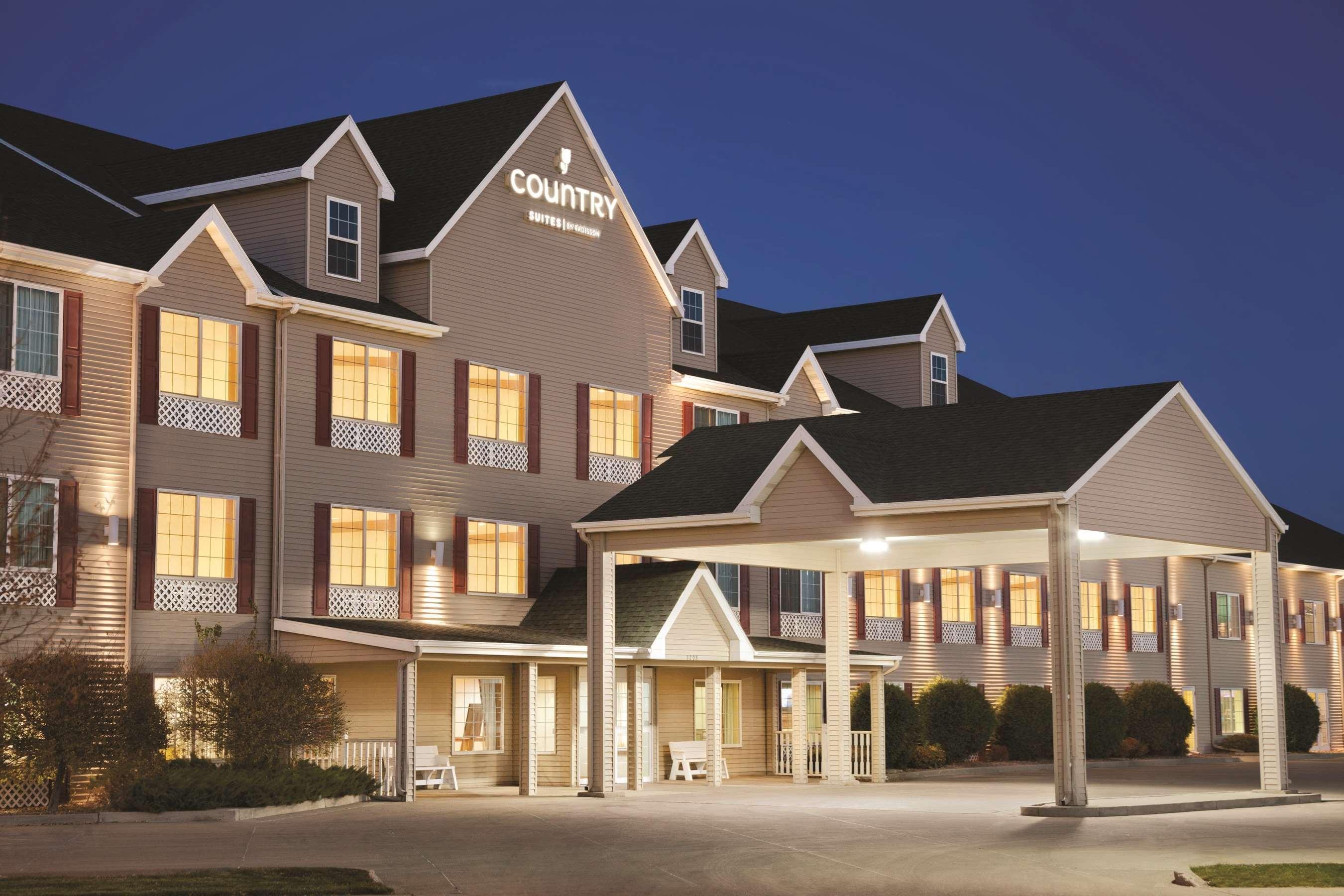 Country Inn & Suites By Radisson Bismarck Waterpark Екстериор снимка