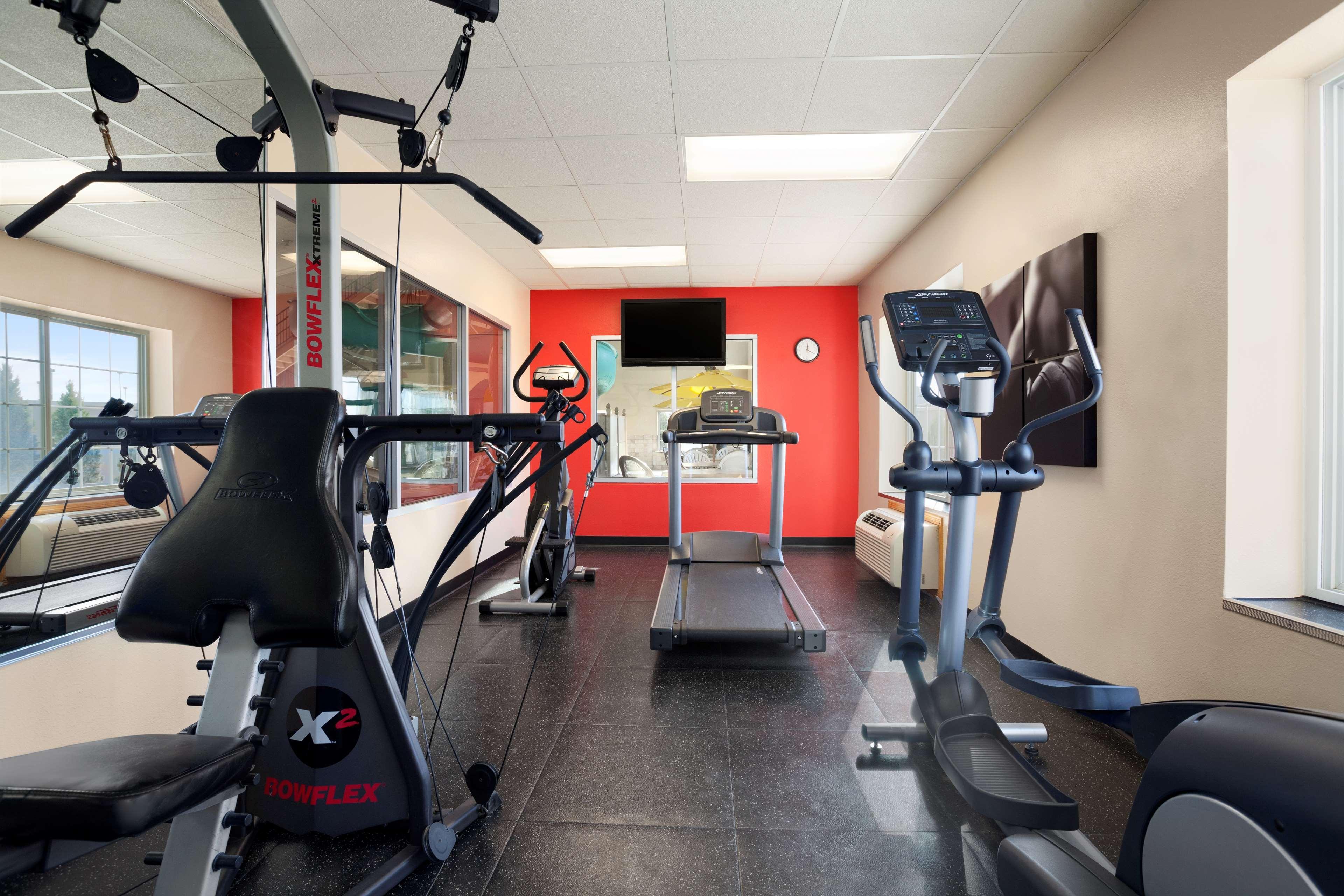 Country Inn & Suites By Radisson Bismarck Waterpark Екстериор снимка